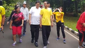 Kaus Kuning dan Chopper Emas di Obrolan Cawapres Jokowi-Airlangga