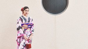 Foto: Cantiknya Raisa Bergaya ala Wanita Jepang Pakai Kimono