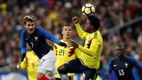 Kekalahan ini membuat pelatih Prancis, Didier Deschamps, kesal. Dia merasa timnya diajari cara agresi oleh Kolombia. Kalah di kandang pun membuatnya tak senang meski cuma laga uji coba. (Foto: Gonzalo Fuentes/Reuters)