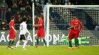 Salah meneruskan umpan mendatar Abdalla El Said dengan tembakan first time yang tak dapat dihentikan Beto. Ini adalah gol ke-16 Salah dalam 14 pertandingan terakhir untuk Liverpool dan Mesir. (Foto: Arnd Wiegmann/Reuters)