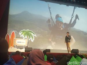 Marshall Sastra: Melanconglah dengan Orang Asyik Marshall Sastra: Melanconglah dengan Orang Asyik