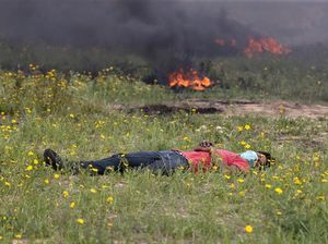 Pejuang Palestina Rehat Sejenak di Tengah Bentrok dengan Israel