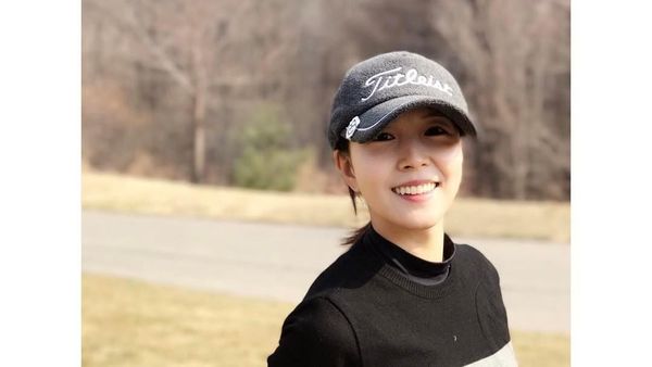 Bugar Banget! Intip Foto-Foto BoA Saat Main Golf