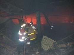 Setelah Hampir 14 Jam, Kebakaran di Pabrik Tangerang Dipadamkan