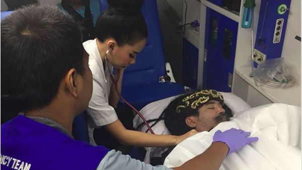 Kondenya Mencuri Fokus, Siapa Sih Dokter yang Merawat Limbad?