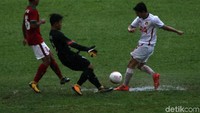 Pertandingan ini berakhir dengan skor imbang 1-1.