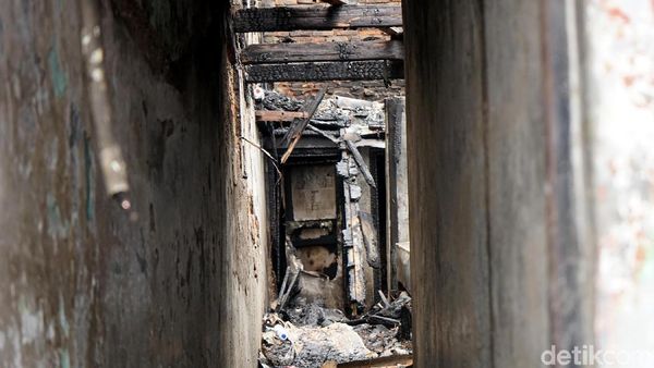 Kebakaran Rumah di Senen Jakpus Berhasil Dipadamkan