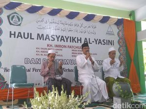 Didukung Ponpes Ini, Gus Ipul Ajak Santri Nderek Kiai Sampai Mati