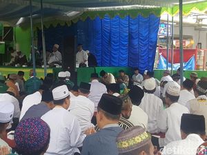 Pendukung Berharap Mukjizat Cawalkot Anton Bebas dari Jerat KPK