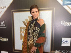 Titi Rajo Bintang Sangat Bahagia Meski Jadi Ibu Rumah Tangga