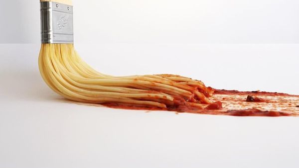 12 Hasil Foto Ilusi Optik Makanan dan Benda yang Keren!