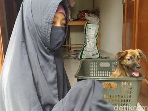 Ini Kata Hesti Wanita Bercadar Soal Liur Anjing Peliharaannya
