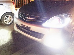 Lampu Kendaraan Bikin Silau, Bisa Dipenjara 2 Bulan Lho!