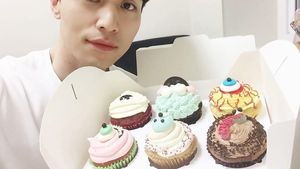 Ini 10 Keseruan si Tampan Lee Dong Wook Saat Sedang Menikmati Makanan