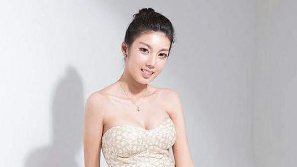 Transformasi Mengejutkan Wanita yang Lahir Tanpa Dagu, Jadi Cantik Jelita