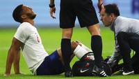Inggris menang 1-0 dalam laga uji coba melawan Belanda di Amsterdam ArenA, Sabtu (24/3/2018) dinihari WIB. Kemenangan itu memakan korban dengan cedera pergelangan kaki yang menimpa Joe Gomez di menit ke-10. Pemain Liverpool itu diragukan tampil melawan Italia pada Rabu (28/3/2018) dinihari WIB. (Foto: Dean Mouhtaropoulos/Getty Images)