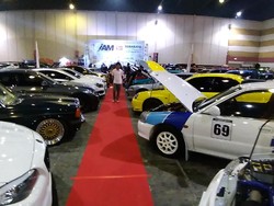 Kontes Modifikasi Mobil Surabaya Dibanjiri Ratusan Modifikator