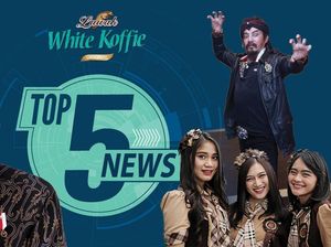 Limbad Pingsan Usai Dikurung di Balok Es, Sneakers Gaya Jokowi Limbad Pingsan Usai Dikurung di Balok Es, Sneakers Gaya Jokowi