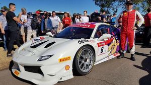 Geber Ferrari Challenge Shanghai, Renaldi Hutasoit Finish Podium 2