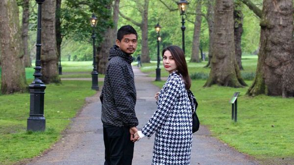 Menikah Belasan Tahun, Bepe dan Istri Makin Kompak dan Mesra Nih