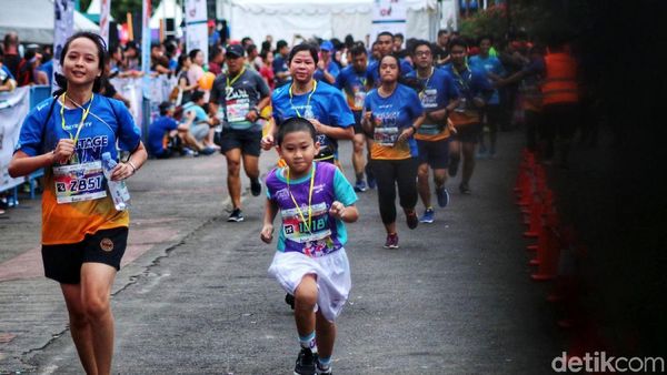 Intip Keseruan Lomba Lari Keliling Kota Tua
