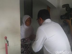 Menhub Sambangi Rumah Marketing WO yang Dibunuh Driver Taksi Online