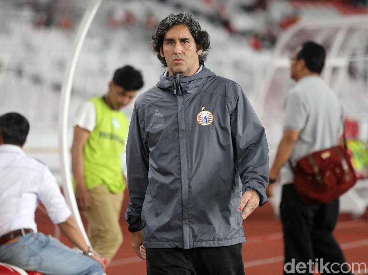 Pelatih Persija Jakarta, Stefano Cogurra Teco. (Foto: Grandyos Zafna/detikcom)