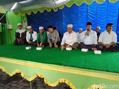 Foto: Doa Minta Mukjizat Abah Anton Lepas dari Jerat KPK