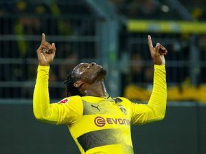 Batshuayi Kembali ke Trek bersama Dortmund Batshuayi Kembali ke Trek bersama Dortmund