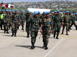 Tentara Unifil Tinjau Area Operasi Indobatt di Lebanon Selatan Tentara Unifil Tinjau Area Operasi Indobatt di Lebanon Selatan