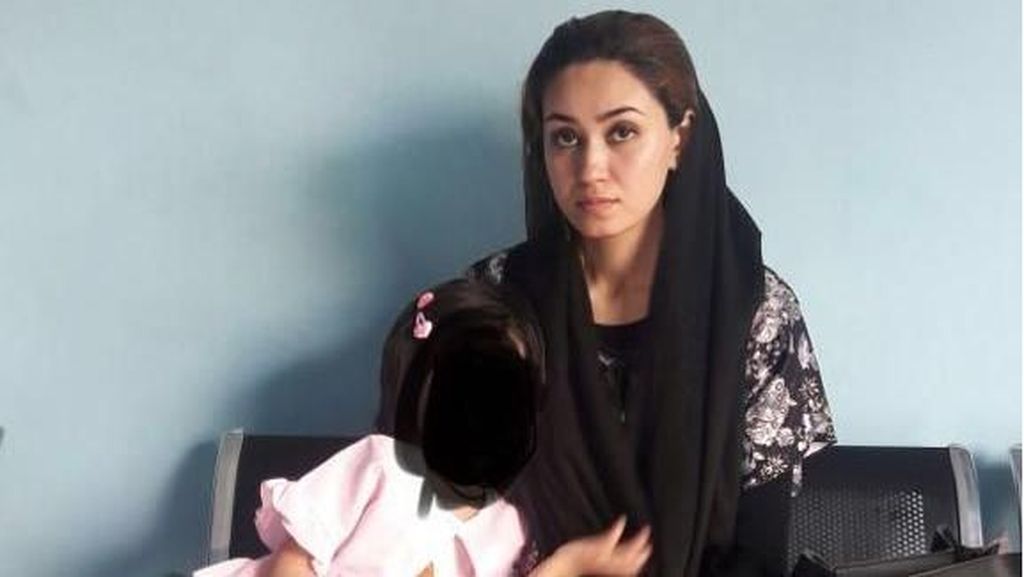 Foto: Ibu Cantik dari Pustun Afghanistan yang Terobos RI