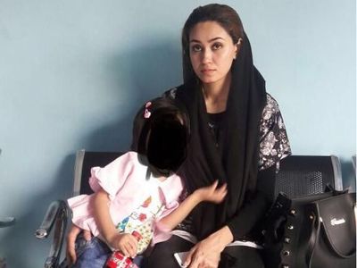 Foto: Ibu Cantik dari Pustun Afghanistan yang Terobos RI