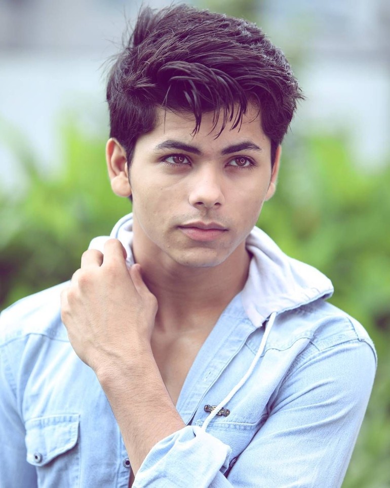 Terpukau Siddharth Nigam Aktor India Yang Disebut Mirip Aliando