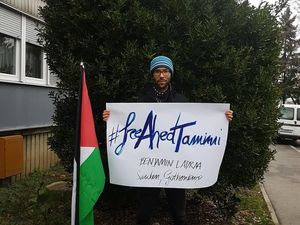 Foto: Aksi Traveler Swedia yang Jalan Kaki demi Palestina
