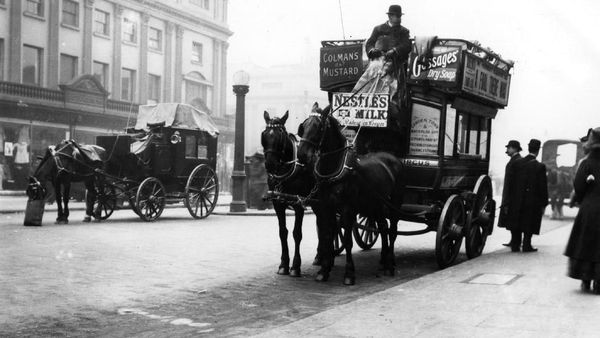 Sejarah Bus Tingkat di Inggris