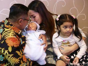 Usai Melahirkan Anak Kedua, dr Reisa Mau Segera Kerja Usai Melahirkan Anak Kedua, dr Reisa Mau Segera Kerja