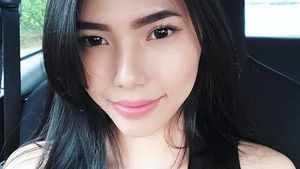 Lenturnya Banyu Bening, Putri Djenar Maesa Ayu yang Hobi Yoga