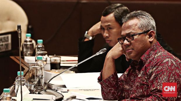 'Hijrah' Menteri ke Parlemen, Bukti Parpol Minim Kader