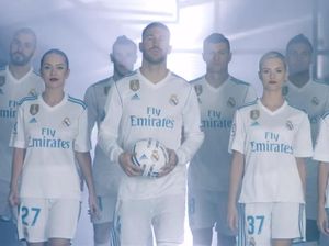 Saat Pramugari Emirates Pamer Skill di Depan Bintang Real Madrid