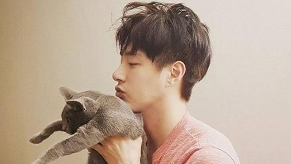 Kenangan Minwoo 100%, Si Tampan Penyayang Kucing