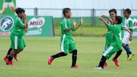 Para pemain SD Islam Al Jannah Cibubur merayakan kemenangan usai mengalahkan MIN 6 Gandaria. Istimewa/Nestle Indonesia.