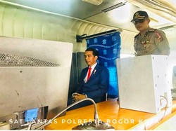 Buat yang Penasaran, Ini Status Pekerjaan Jokowi di SIM