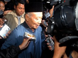 Jenazah Probosutedjo Disemayamkan di Kediamannya di Menteng