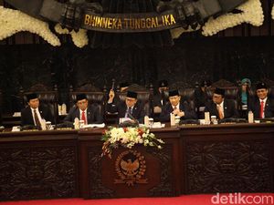 Cak Imin dkk Dilantik, Begini Formasi Duduk 8 Pimpinan MPR Cak Imin dkk Dilantik, Begini Formasi Duduk 8 Pimpinan MPR