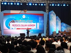 Canda Jokowi: CPNS Jomblo Mudah Cari Pacar