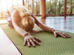 Begah Tapi Susah Kentut? 5 Gerakan Yoga Ini Bisa Mengatasinya Begah Tapi Susah Kentut? 5 Gerakan Yoga Ini Bisa Mengatasinya