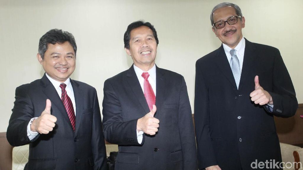 Foto: Tiga Calon Deputi Gubernur BI Jalani Uji Kelayakan Foto: Tiga Calon Deputi Gubernur BI Jalani Uji Kelayakan