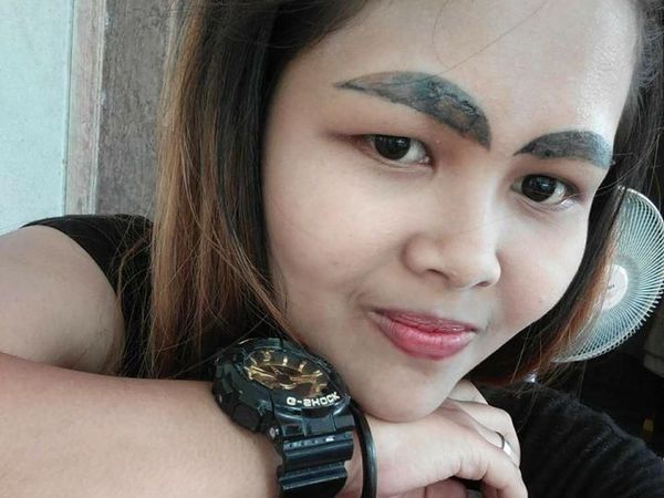 Gagal Sulam Alis, Wanita Ini Menanggung Malu karena Bentuknya Tak Keruan