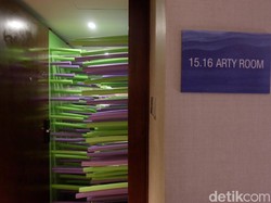 Main-main dalam Ruangan Artsy di Harbour Art Fair 2018