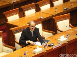 DPR Cecar Calon Deputi Gubernur BI Dody Soal Rupiah dan Utang